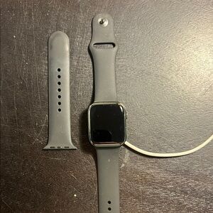 Apple Iwatch 7series 45mm GPS ONLY